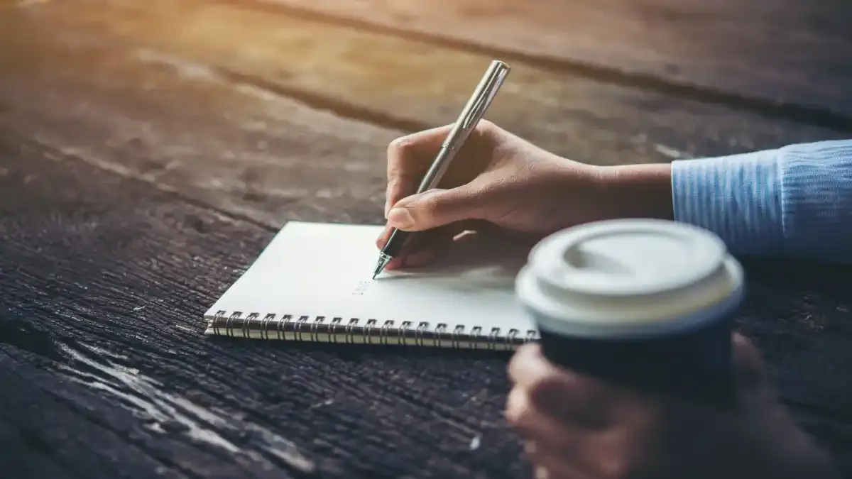 مواقع الربح من كتابة القصص بالعربية 2 مواقع الربح من كتابة القصص بالعربية